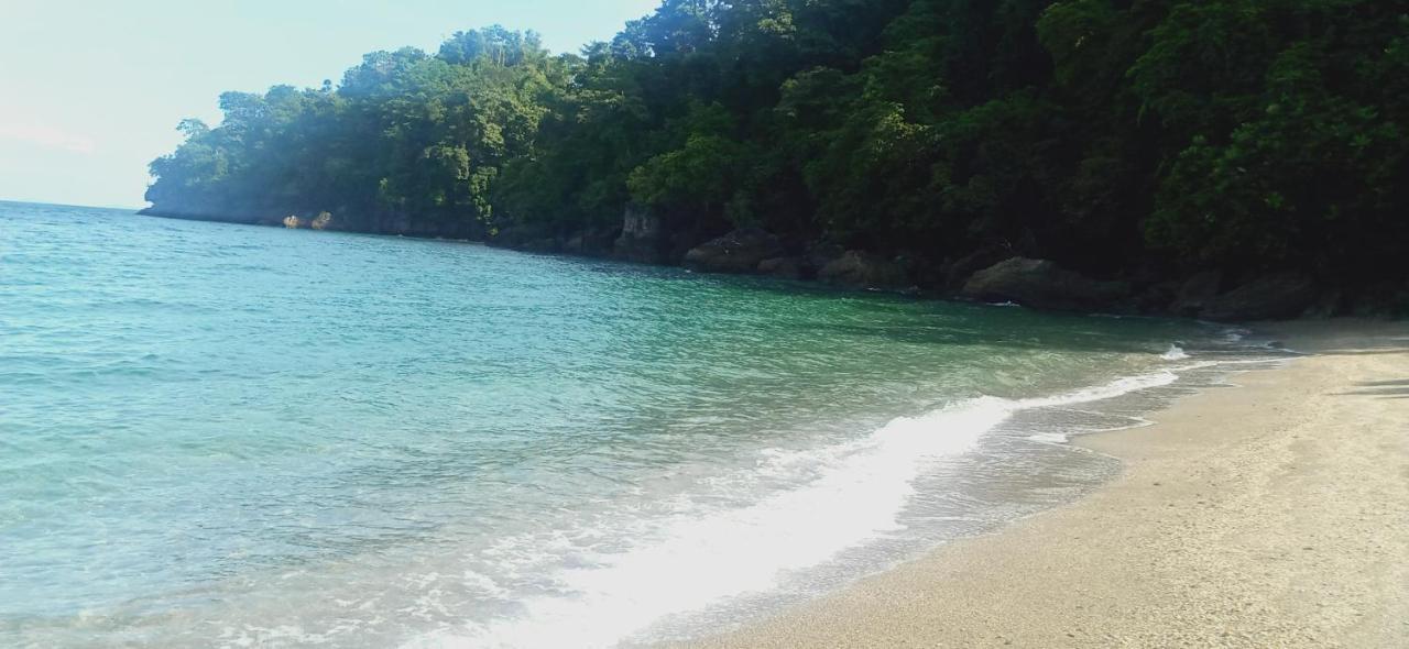 Riverside At Aninuan Accommodation And Food Puerto Galera Extérieur photo