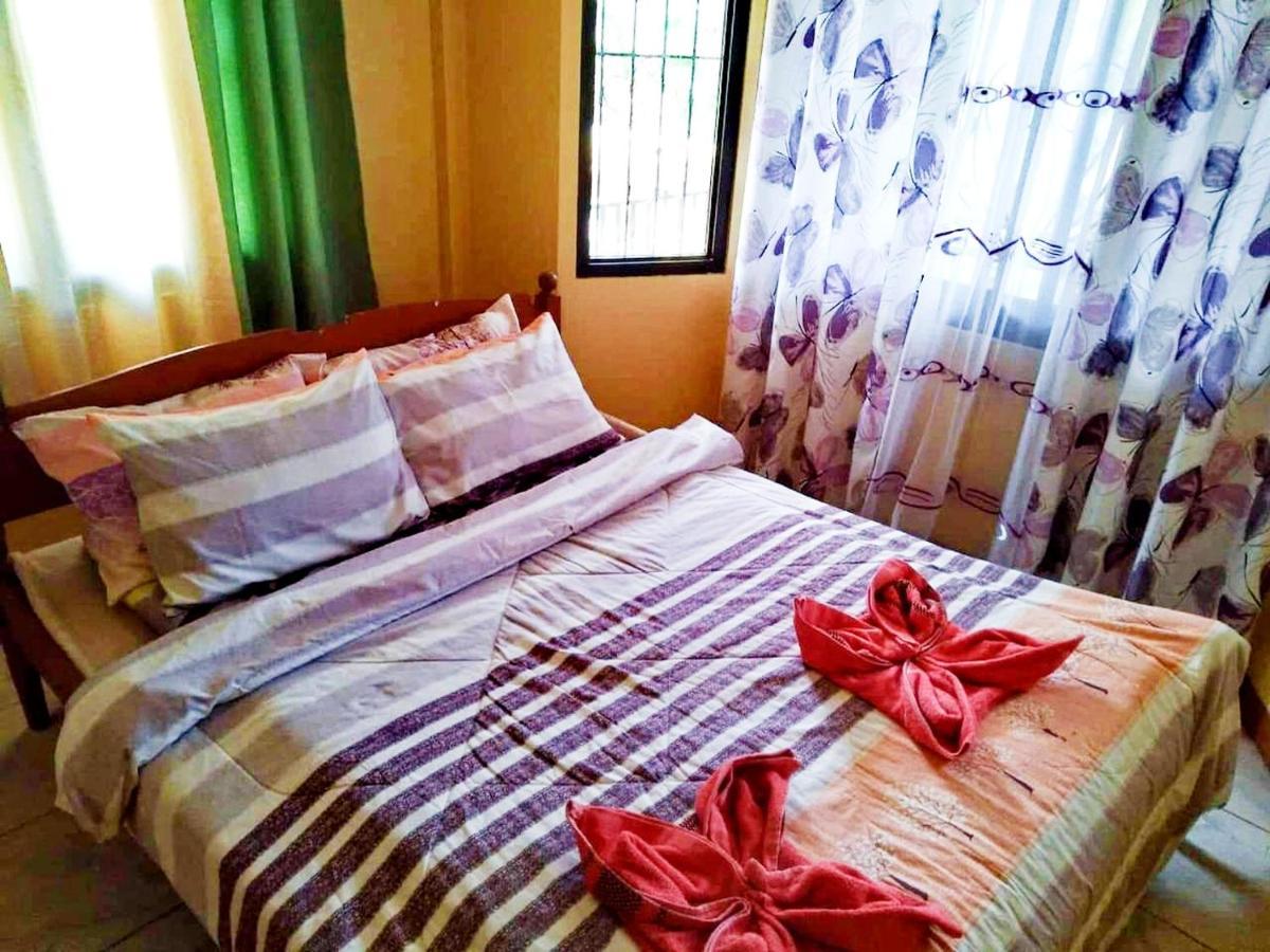 Riverside At Aninuan Accommodation And Food Puerto Galera Extérieur photo