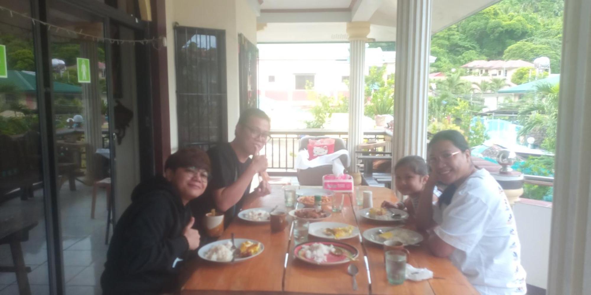 Riverside At Aninuan Accommodation And Food Puerto Galera Extérieur photo