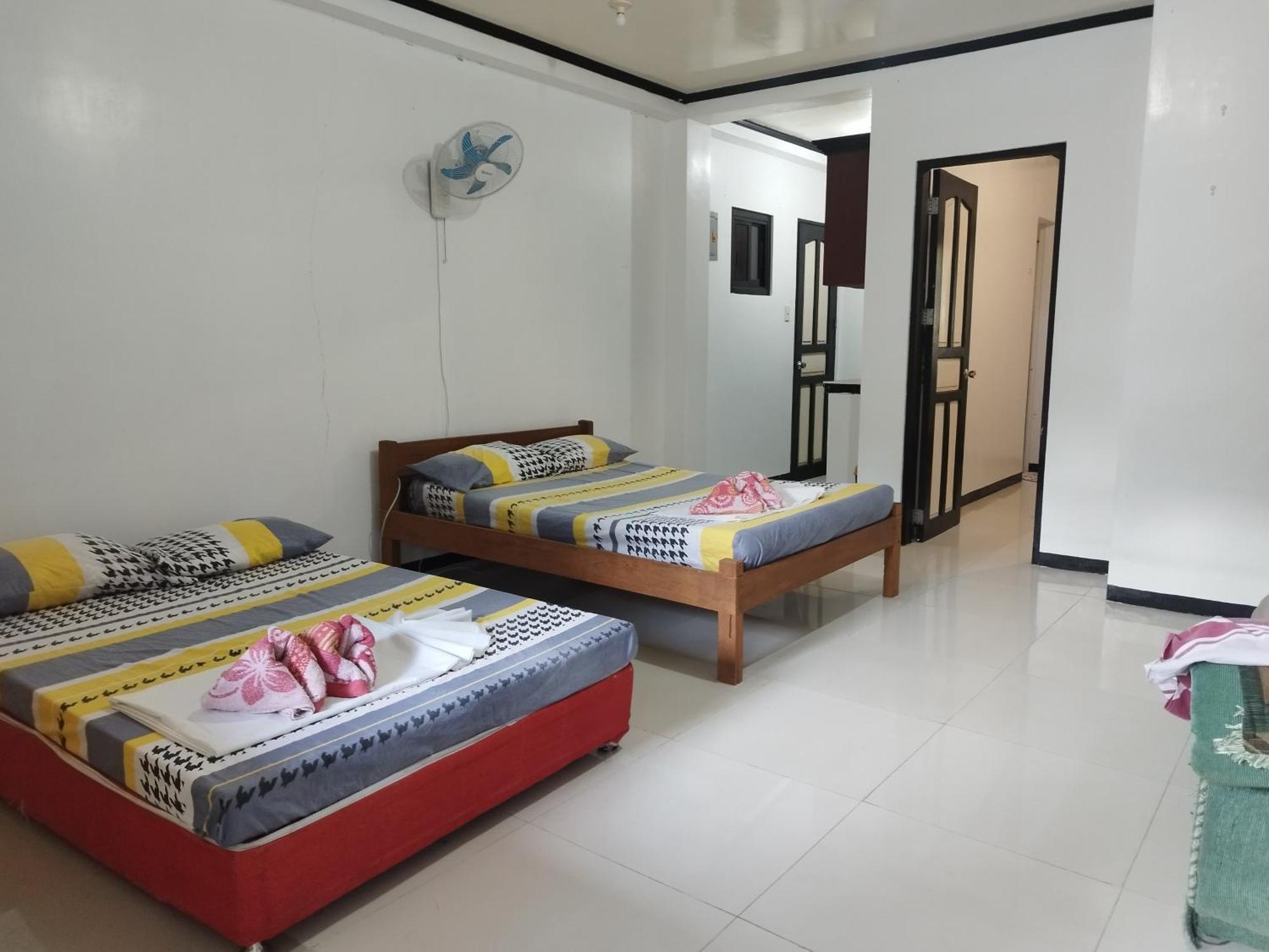 Riverside At Aninuan Accommodation And Food Puerto Galera Extérieur photo