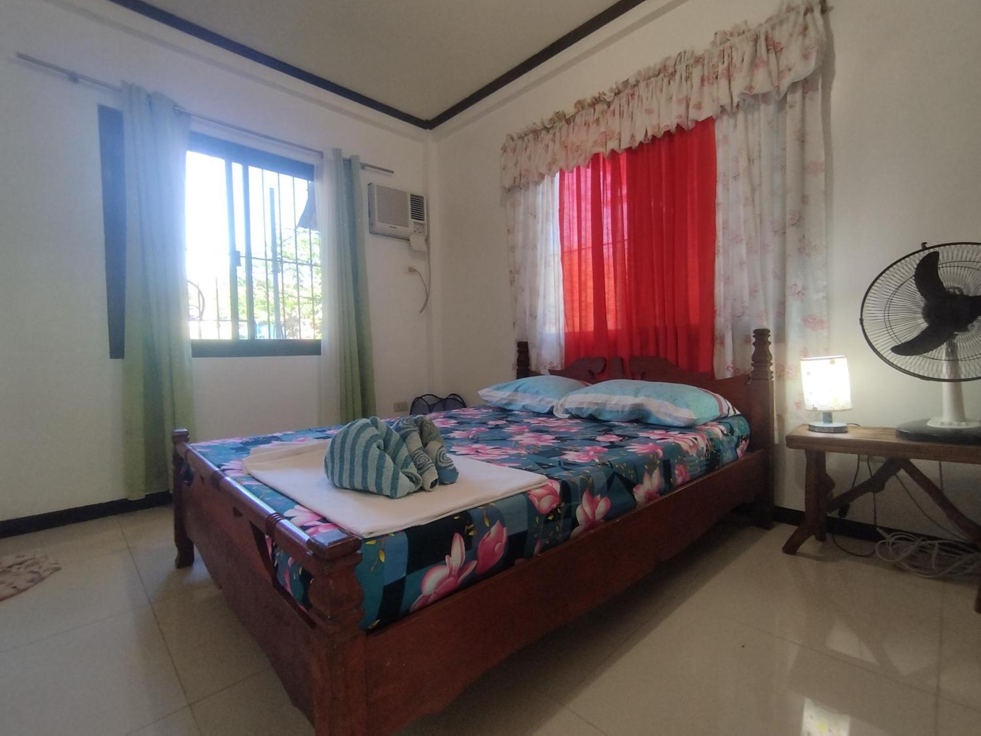 Riverside At Aninuan Accommodation And Food Puerto Galera Extérieur photo
