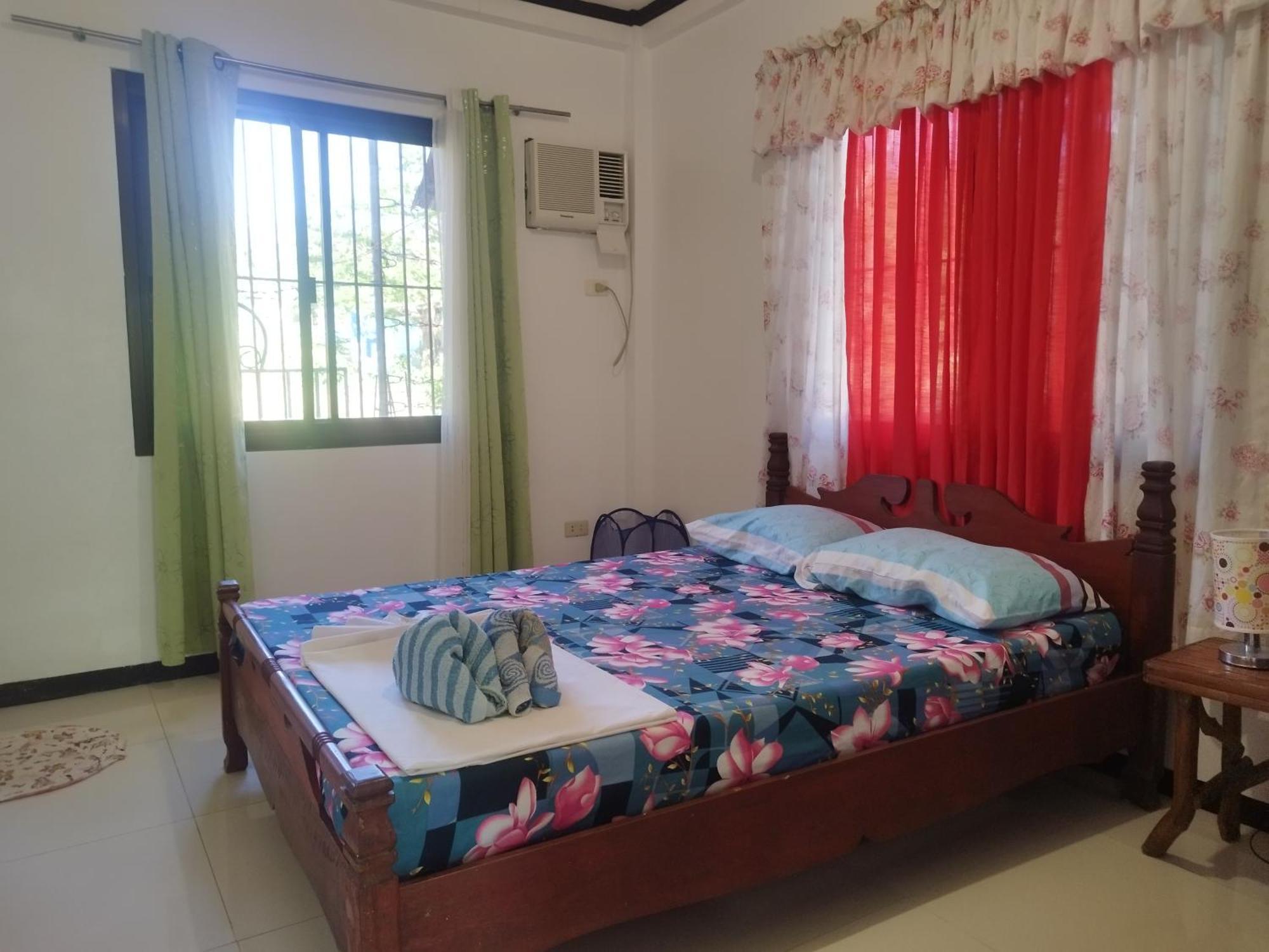 Riverside At Aninuan Accommodation And Food Puerto Galera Extérieur photo