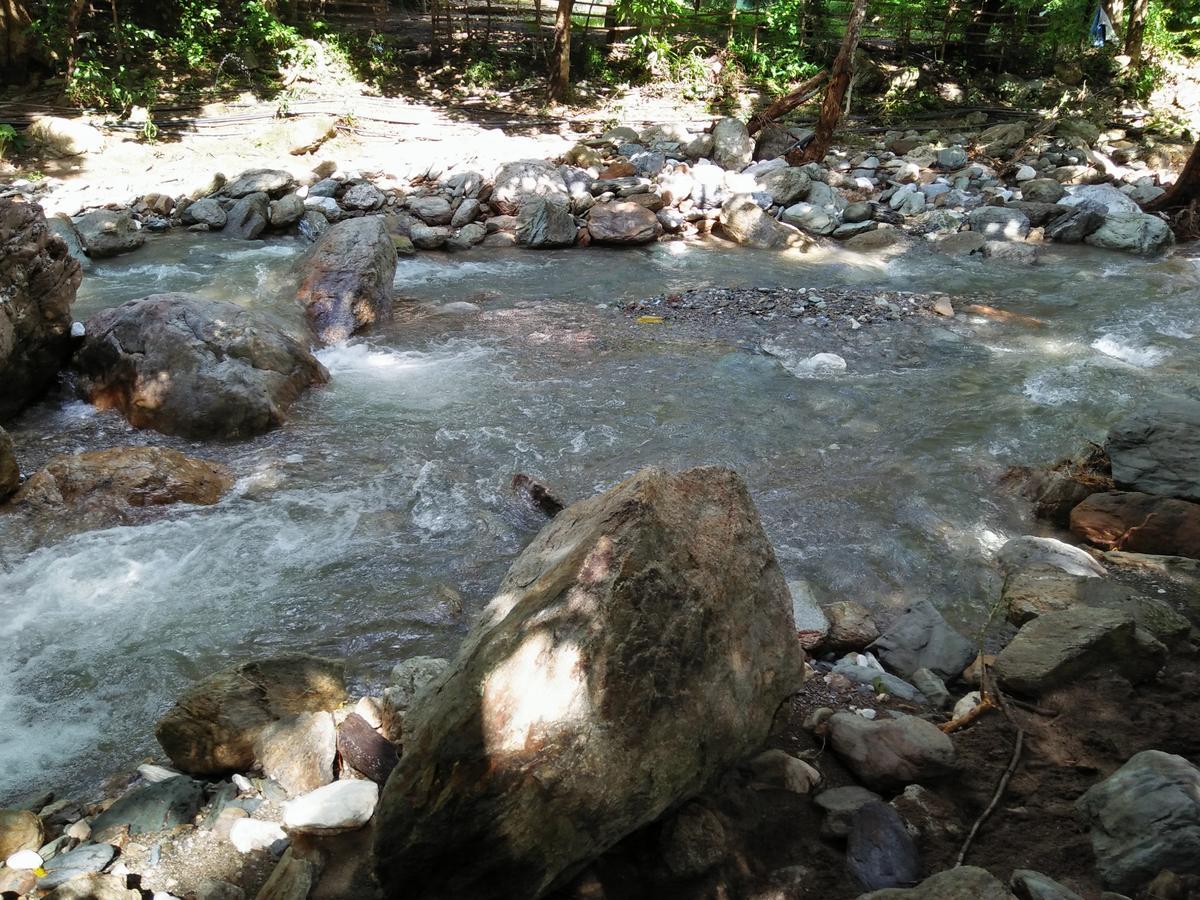 Riverside At Aninuan Accommodation And Food Puerto Galera Extérieur photo